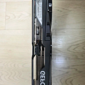 MSI RTX 4070 SUPER 게이밍 X 슬림 이미지