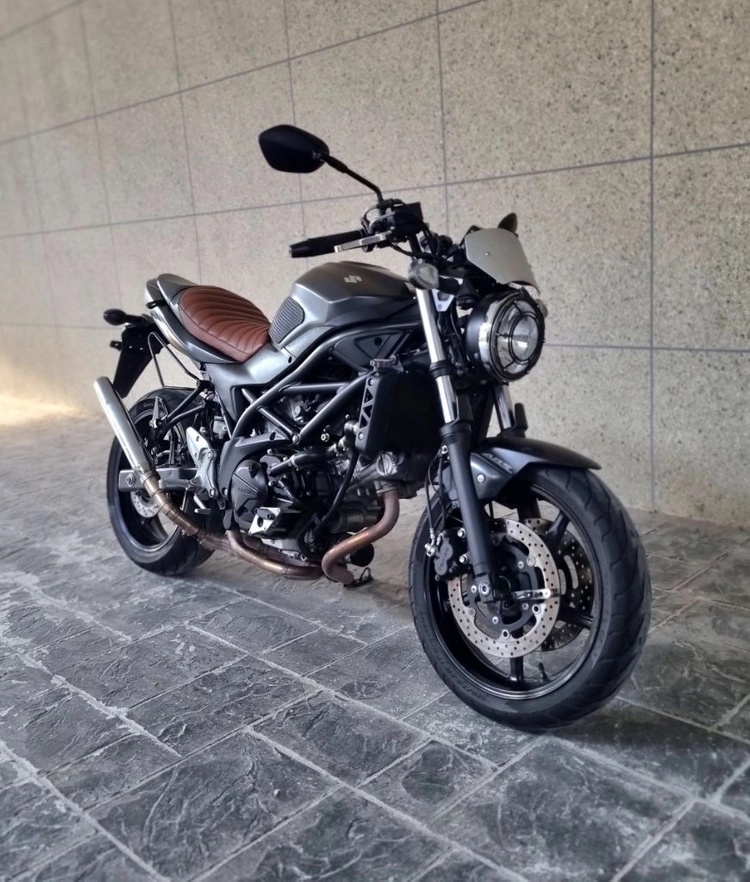 스즈키 SV650 커스텀 바이크 판매합니다 - 안심되는 중고거래