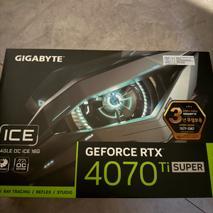 기가바이트 rtx4070ti super 화이트 이미지