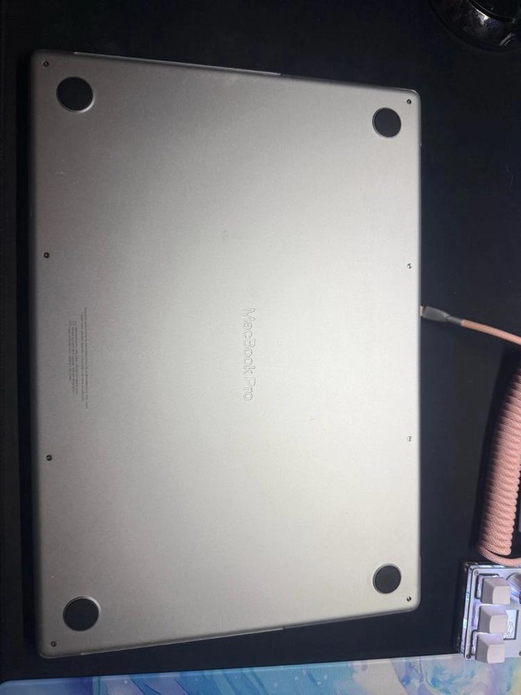 맥북프로 M1 Pro 16인치 이미지