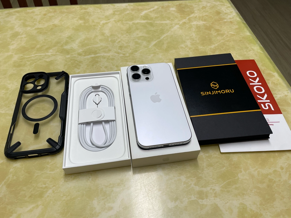 아이폰 16 프로 맥스 256GB 자급제 이미지