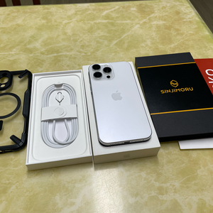 아이폰 16 프로 맥스 256GB 자급제 이미지