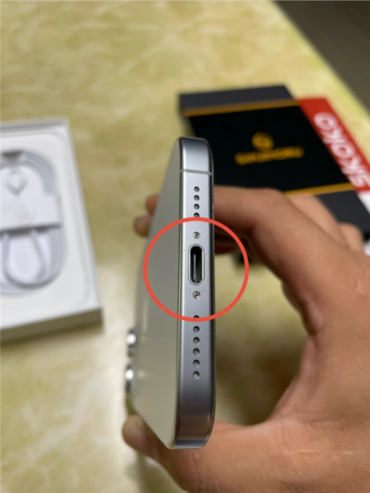 아이폰 16 프로 맥스 256GB 자급제 이미지