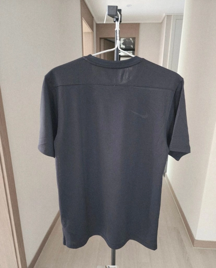 나이키 냉감반팔티 블랙 100 이미지