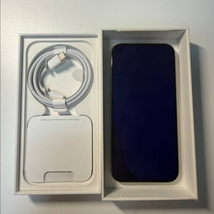 아이폰15프로 256GB 화이트 티타늄 색상 이미지