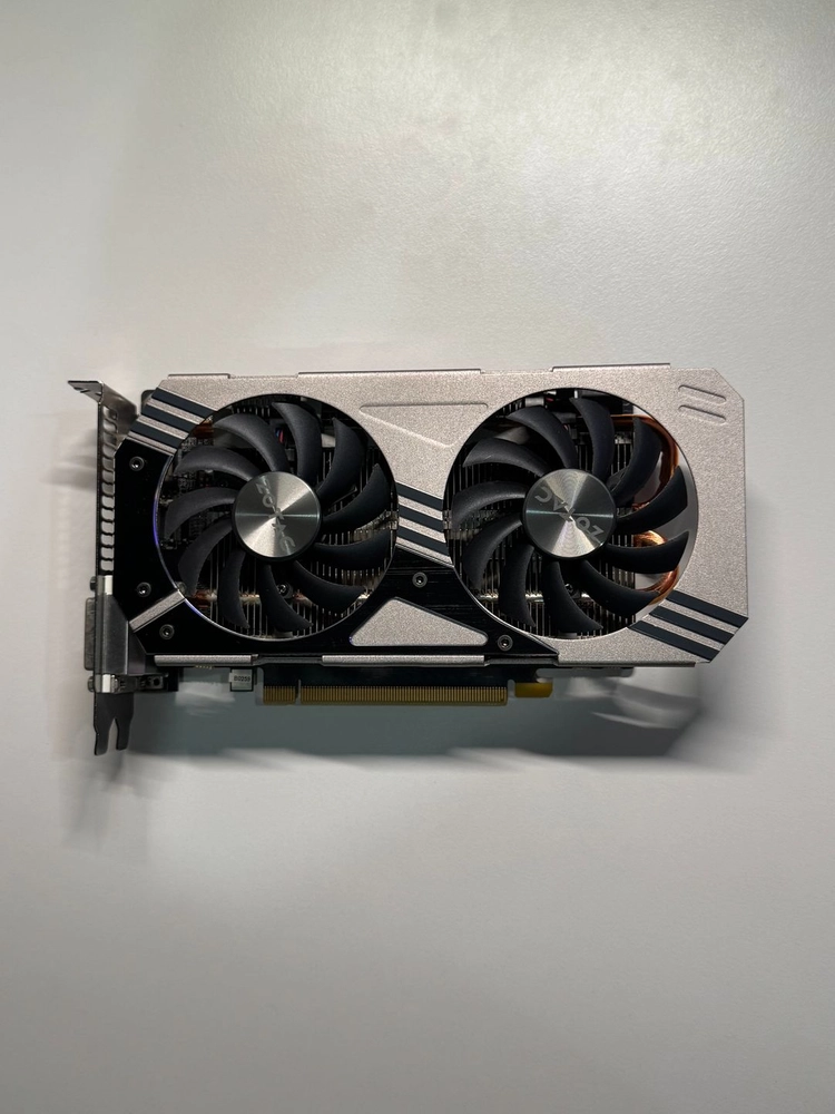 GeForce GTX 950 2GB 이미지