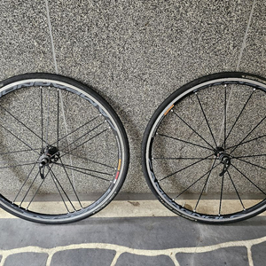 캄파놀로 샤말 울트라 700x15C 휠셋 림브용 시마노11단 바디 이미지