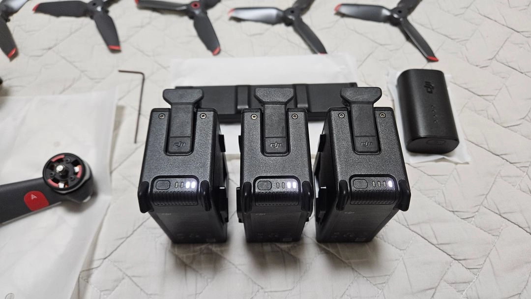 dji FPV(레이싱 드론) 콤보, 플라이모어 키트 양도해요. 이미지