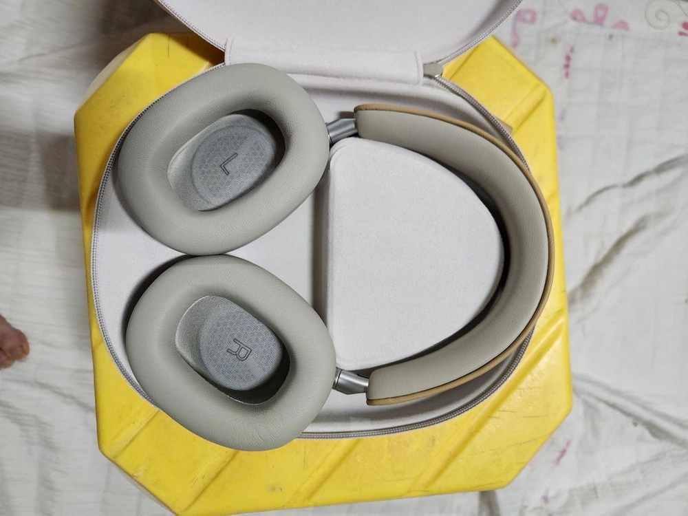 노이즈캐슬링 무선 헤드폰 PX8 B&W(Bowers & Wilkins) 이미지