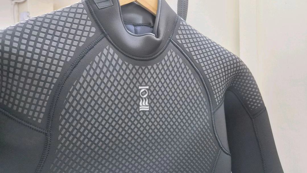 포스엘리먼트 Fourthelement xenos ARC 3mm 슈트 이미지