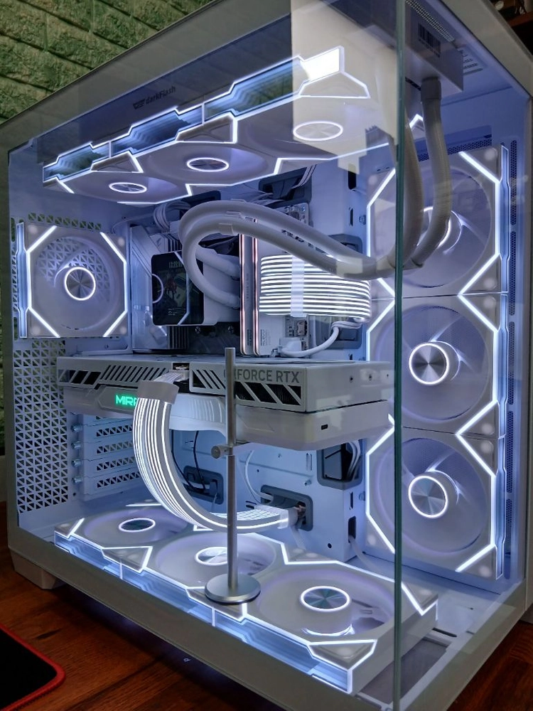 미사용 ) 9800X3D & RTX5080 컴퓨터 PC 판매 이미지