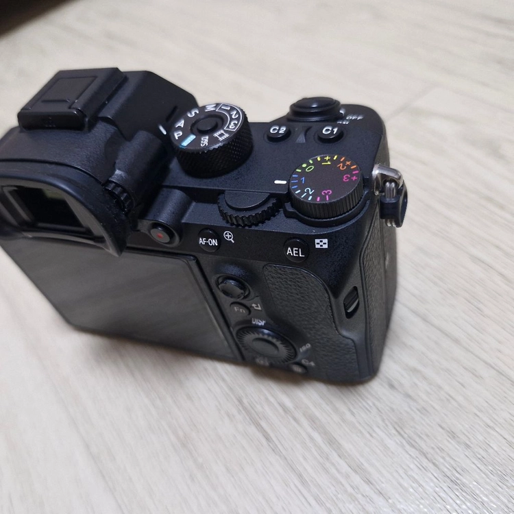 소니 A7R3 고화소 바디 이미지