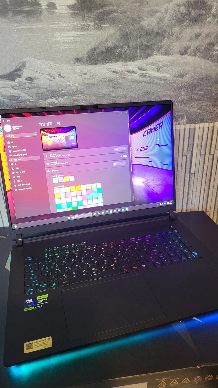 18인치 rog SCAR 18 G835LW-SA045W (SSD 1TB) rtx5080/32g/+1t p31 이미지
