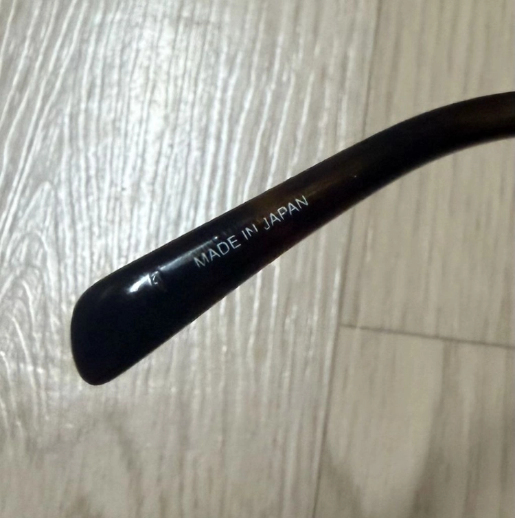 빅터앤롤프 70-0091 브라운컬러 안경 이미지
