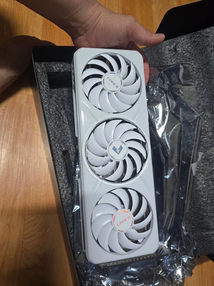 arc b580 화이트 icraft팝니다 이미지