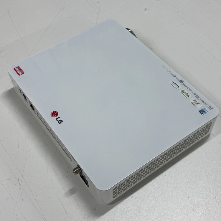 LG PF87K 중고빔프로젝터 미니빔 휴대용 캠핌용 이미지