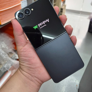 특가)갤럭시 Z플립7 쉐도우블랙 512G(내부/외부필름) 이미지