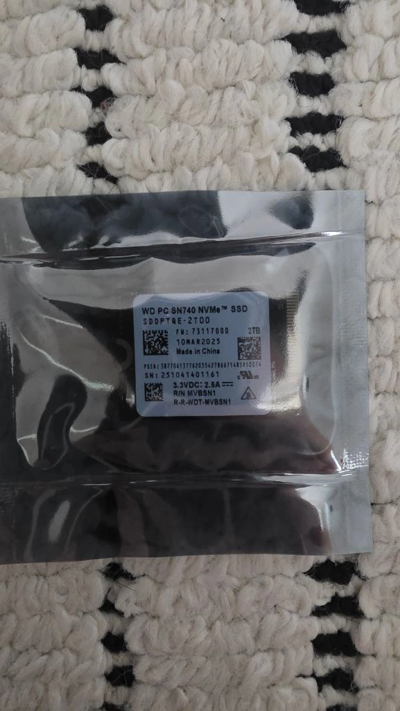 WD SN740 2tb 2230 미개봉 팝니다. 이미지