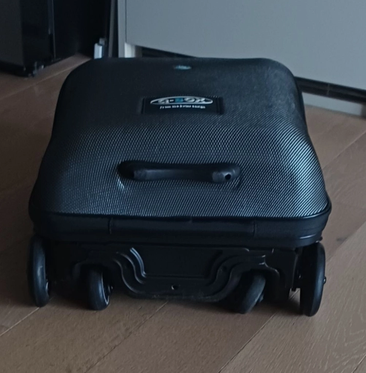 무료배송 Q BOX 캐리어 스푸터 블랙 이미지
