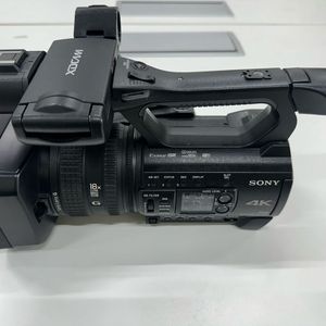 소니 정품 PXW-Z150 4K 캠코더 판매합니다 이미지