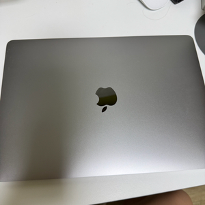 애플 맥북 프로 M1 13인치 16GB 스페이스 그레이 이미지