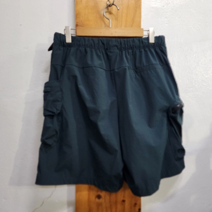 H&M 남성 웨이빙벨트 나일론 카고 반바지 차콜 32 이미지