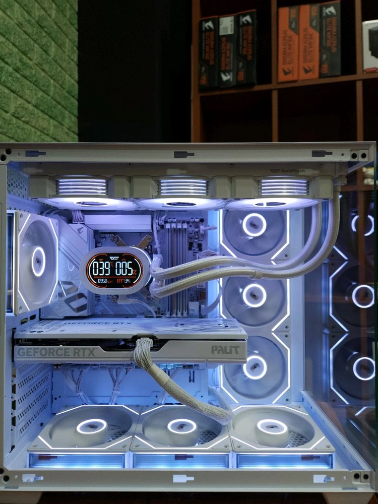 미사용 ) 9800X3D & RTX5070 컴퓨터 PC 이미지