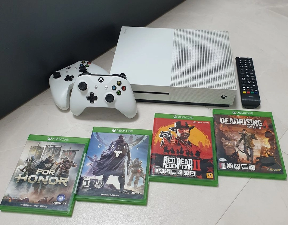 XBOX ONE S 1테라 + 게임 4종 + 리모컨 포함 - 안심되는 중고거래