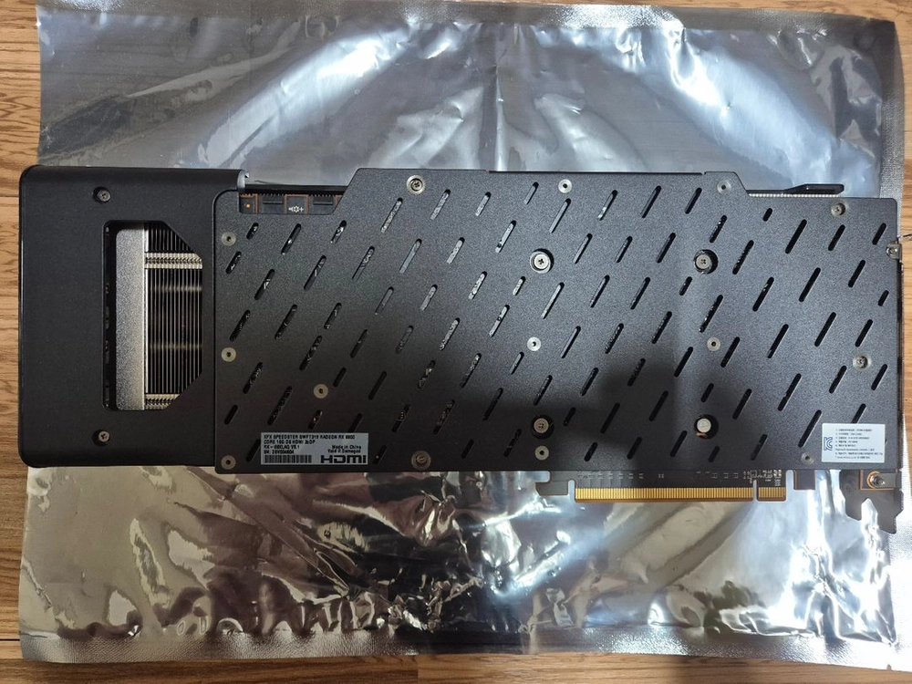 XFX 라데온 RX 6800 팝니다 이미지
