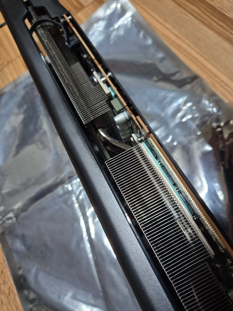 XFX 라데온 RX 6800 팝니다 이미지