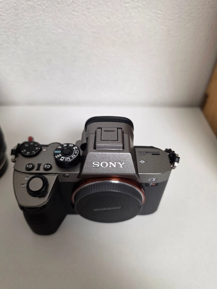 소니 A7R3 +탐론 24-75mm G2 렌즈 일괄판매 이미지