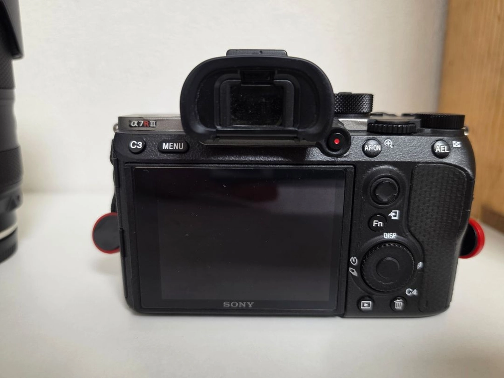 소니 A7R3 +탐론 24-75mm G2 렌즈 일괄판매 이미지