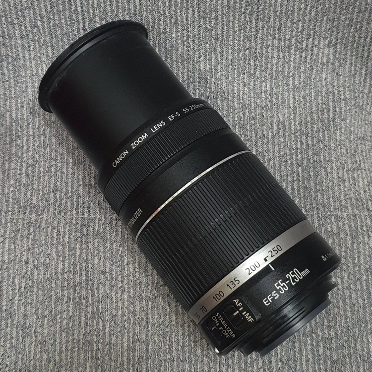 캐논 EF-S 55-250mm IS 망원 줌렌즈+신품후드,필터 이미지
