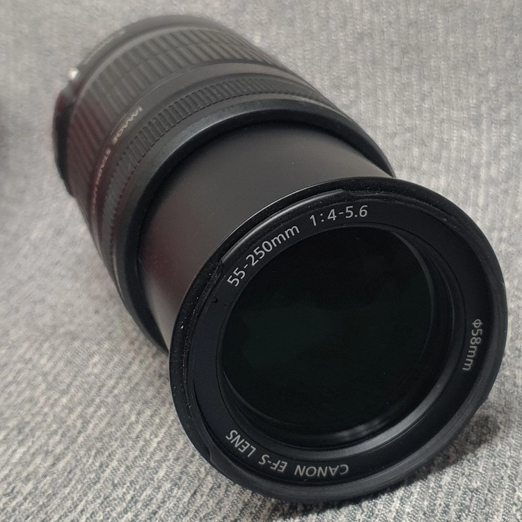 캐논 EF-S 55-250mm IS 망원 줌렌즈+신품후드,필터 이미지