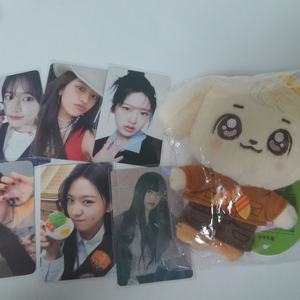 7종 일괄 덤100장이상) 새상품 아이브 에버랜드 유진 인형키링과 아이브 유진 정품 포카 이미지