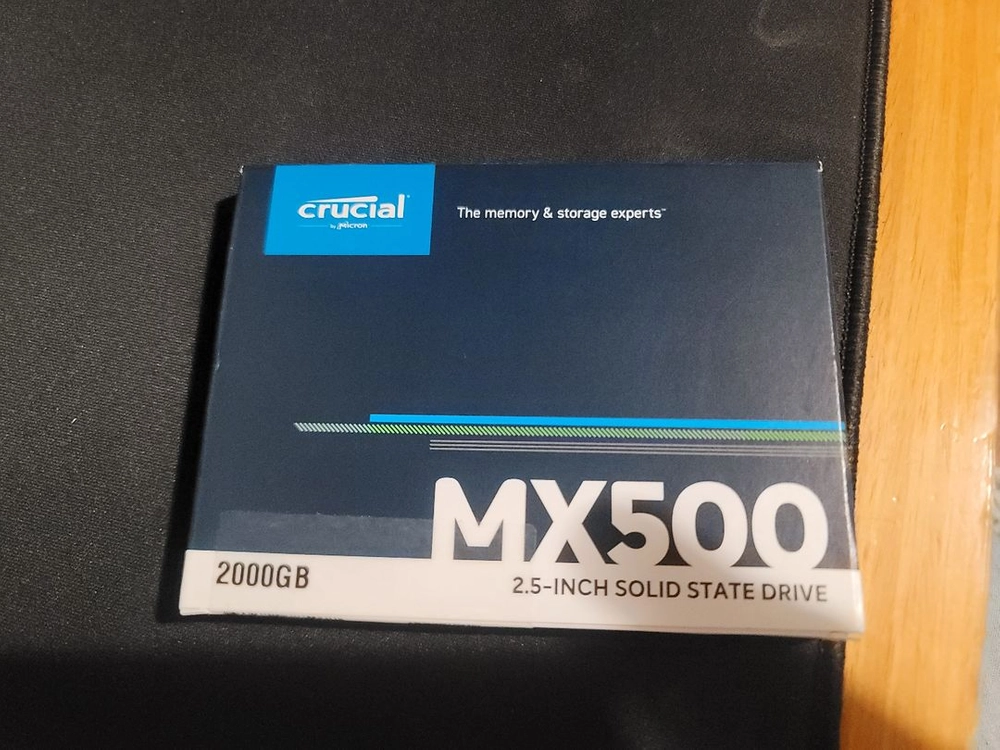 CRUCIAL MX500 2TB 이미지