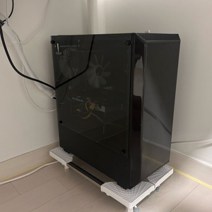 라이젠7 5700X3D RTX 5060Ti 게이밍 PC 본체 이미지