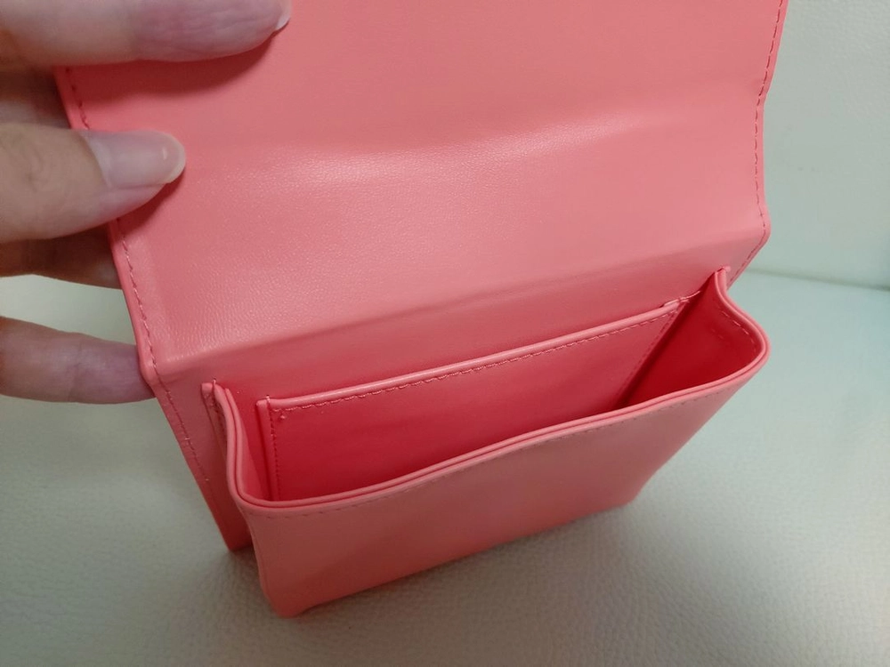 [한정판/새상품] 샤넬 파우치 클러치 지갑 (테이크어웨이 네이처 겟어웨이) 이미지