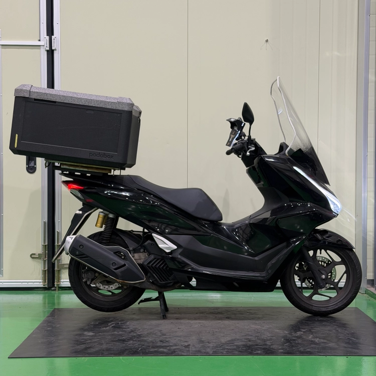 혼다 pcx125 25년식 3만키로 배달셋팅 저렴하게 판매합니다 이미지
