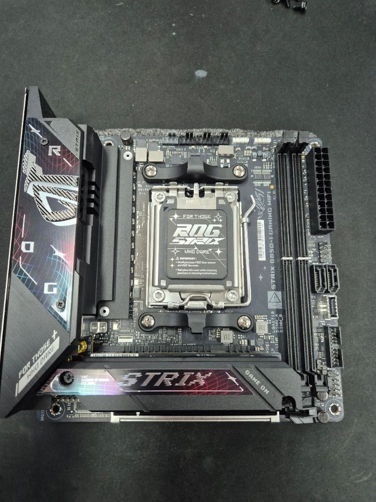ASUS B850I STRIX STCOM - 안심되는 중고거래