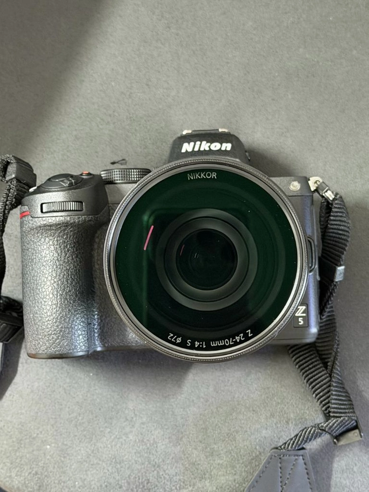 니콘 z5 미러리스 24-70mm 이미지
