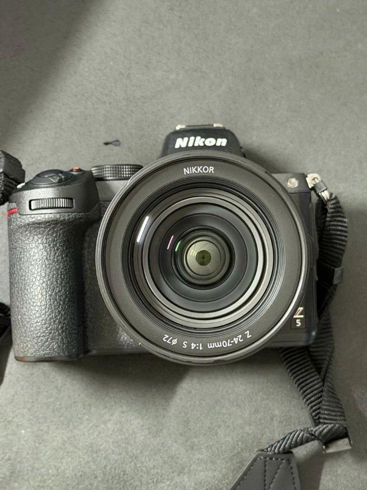 니콘 z5 미러리스 24-70mm 이미지