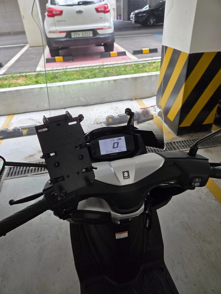 버그만스트리트125ex 26년식 이미지