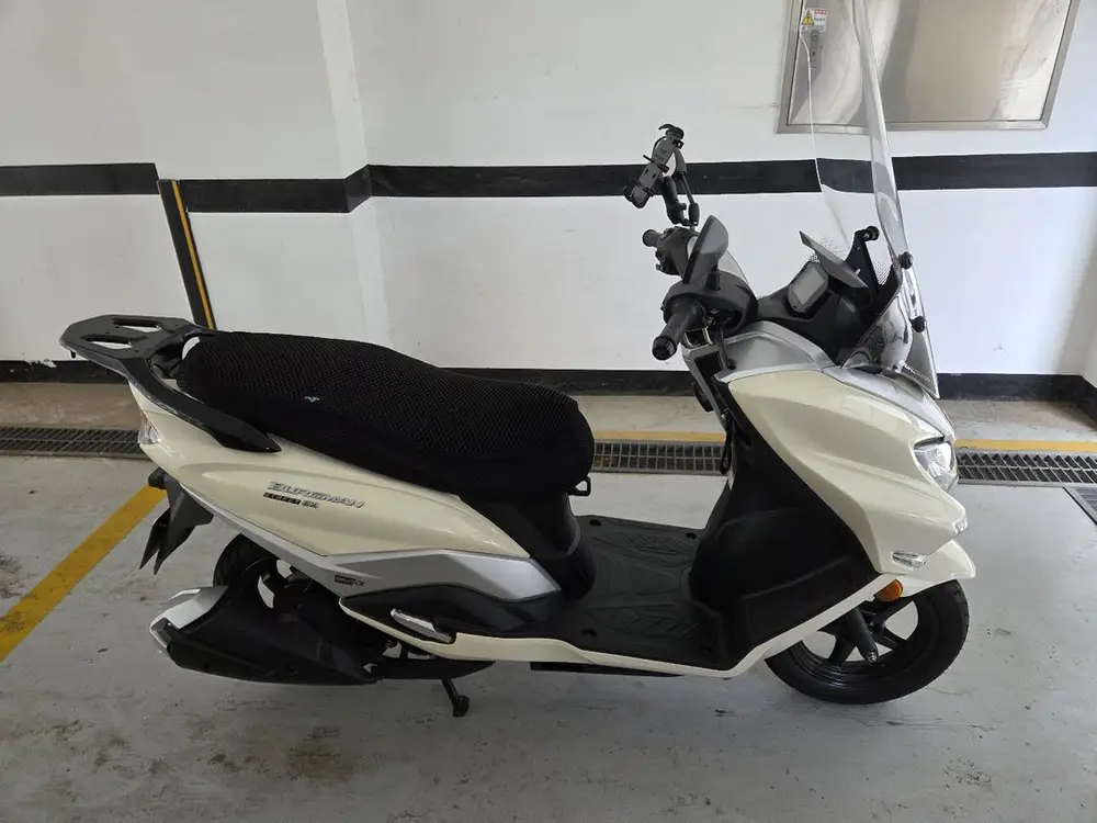 버그만스트리트125ex 26년식 이미지
