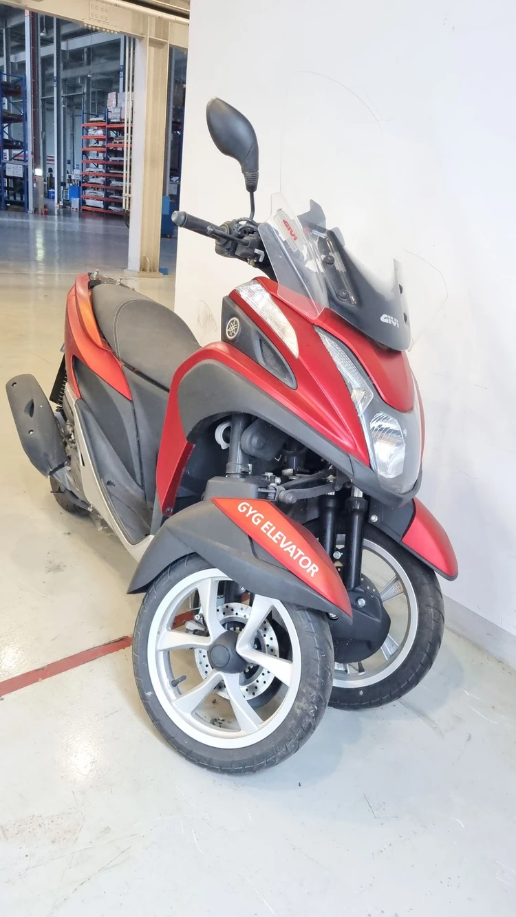 YAMAHA 트리시티 3륜 스쿠터 이미지