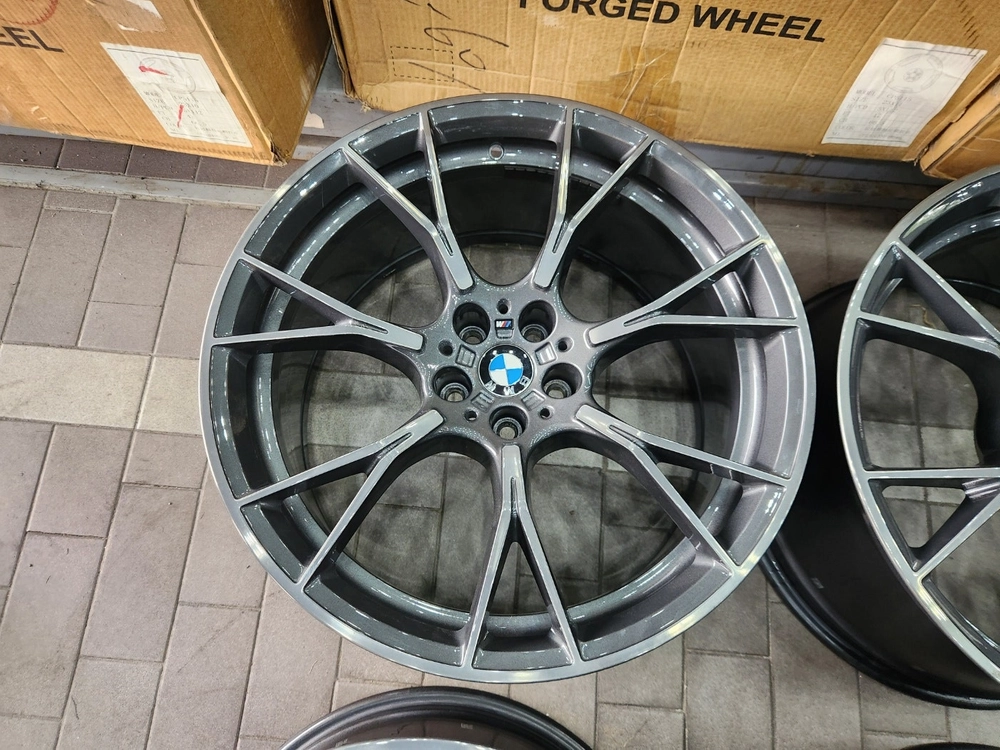 bmw f90 789m 에디션 20인치 휠 한대분 380만원 이미지