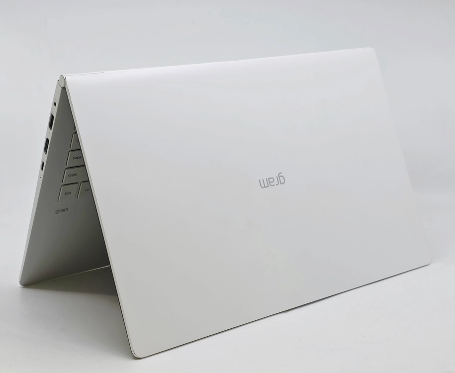LG그램 15인치 15Z990-VP50ML 엘지 인텔 i5 8GB 256GB 이미지