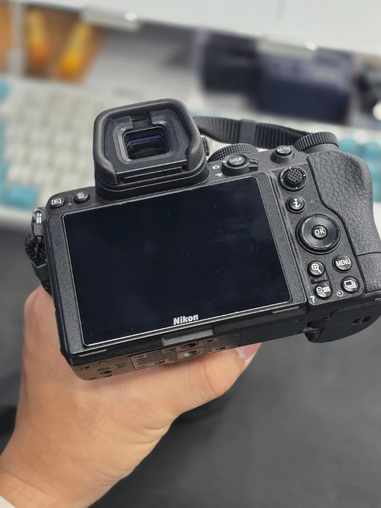 니콘 Z5 탐론 28-75 G2 이미지