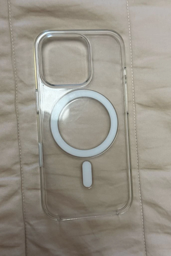 아이폰 프로 16 블랙 티타늄 256gb 판매합니다. 애플 정품 클리어 케이스, 액정 보호필름 여분 1세트 포함 이미지