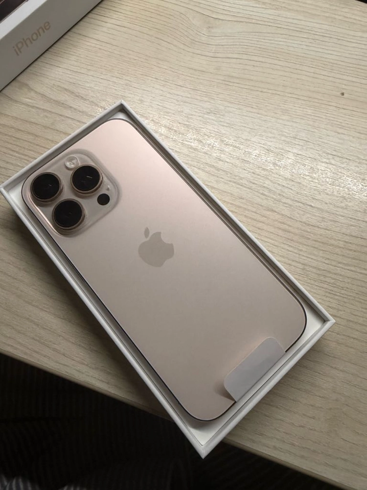 S급 아이폰 16pro 128GB 데저트 티타늄 자급제 풀박스 이미지